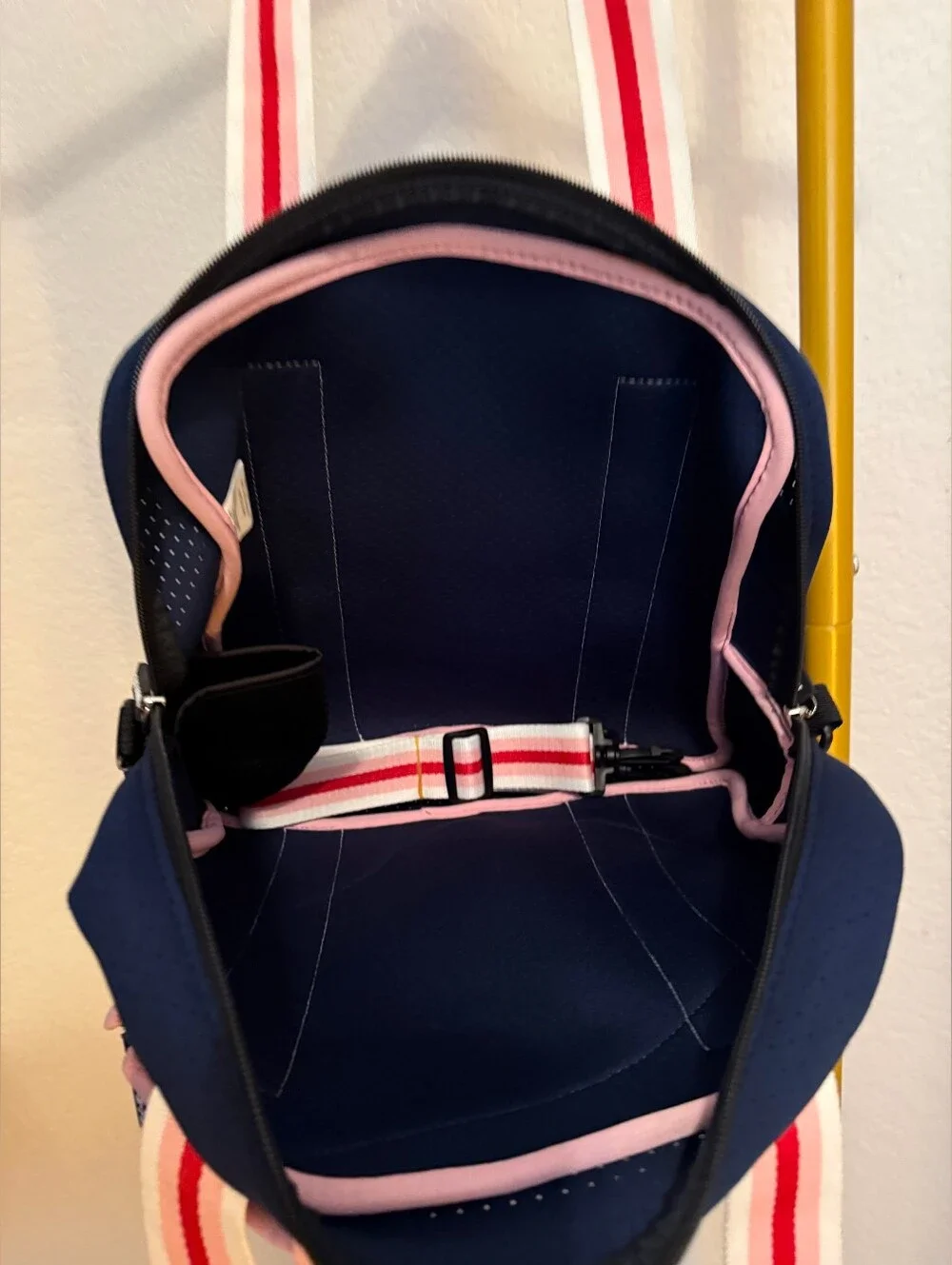 NWT Kedzie Pickleball Raquet Water Bottle Crossbody Tote, Bag. Navy Blue & Red!